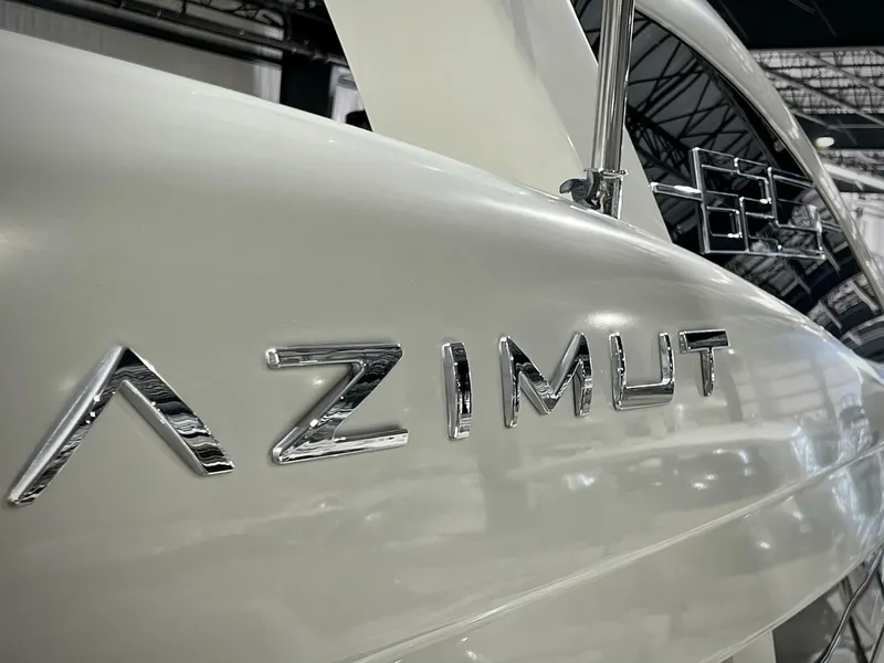 Slide: The Image of Azimut 62S 2010 - 6949327