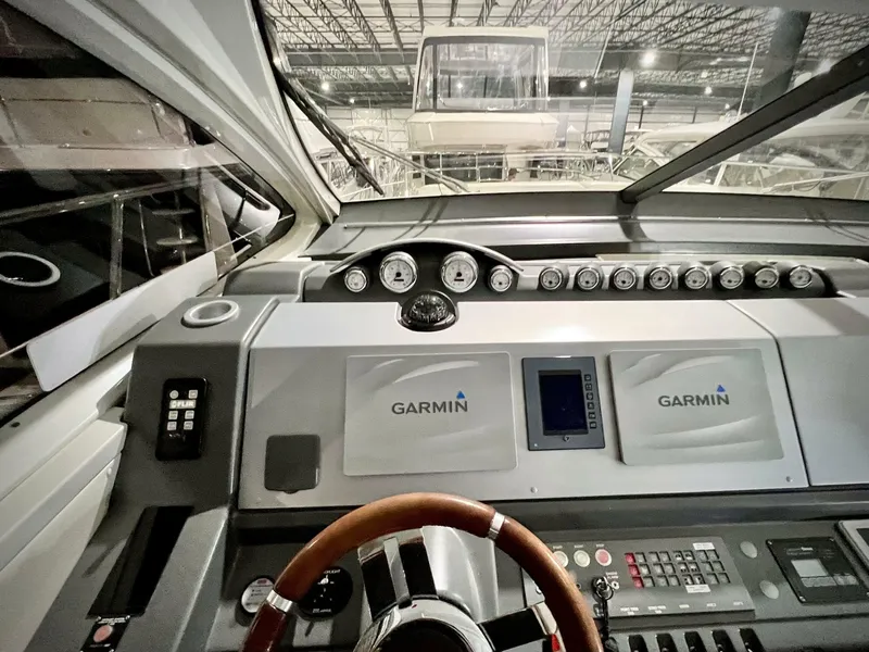 Slide: The Image of Azimut 62S 2010 - 6949387