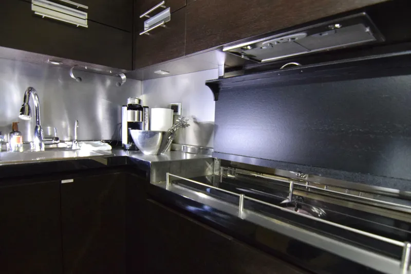 Slide: The Image of Azimut 62S 2010 - 6949436