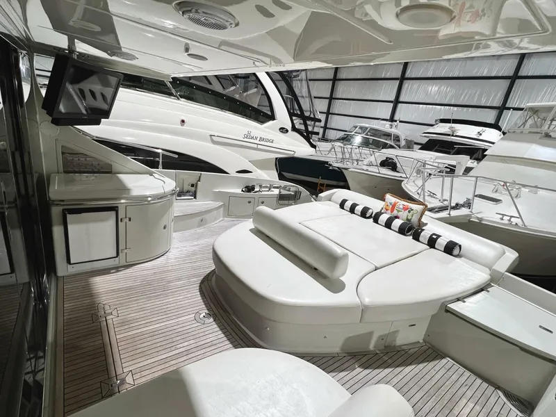 Slide: The Image of Azimut 62S 2010 - 6949364