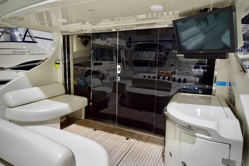 Slide: The Image of Azimut 62S 2010 - 6949344