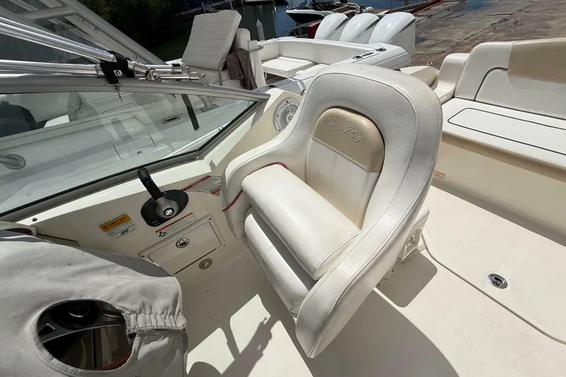 Slide: The Image of Sea Ray 240 Sundancer 2010 - 7391125