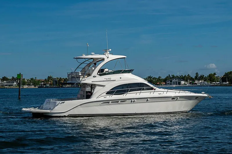 Slide: The Image of Sea Ray 520 Sedan Bridge 2010 - 6898940
