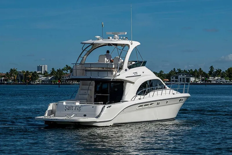 Slide: The Image of Sea Ray 520 Sedan Bridge 2010 - 7541137