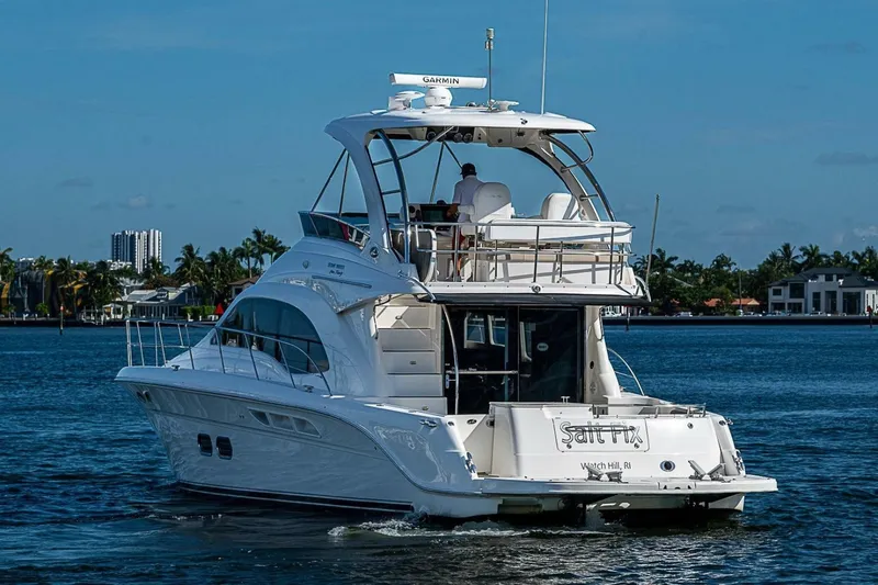 Slide: The Image of Sea Ray 520 Sedan Bridge 2010 - 7541143