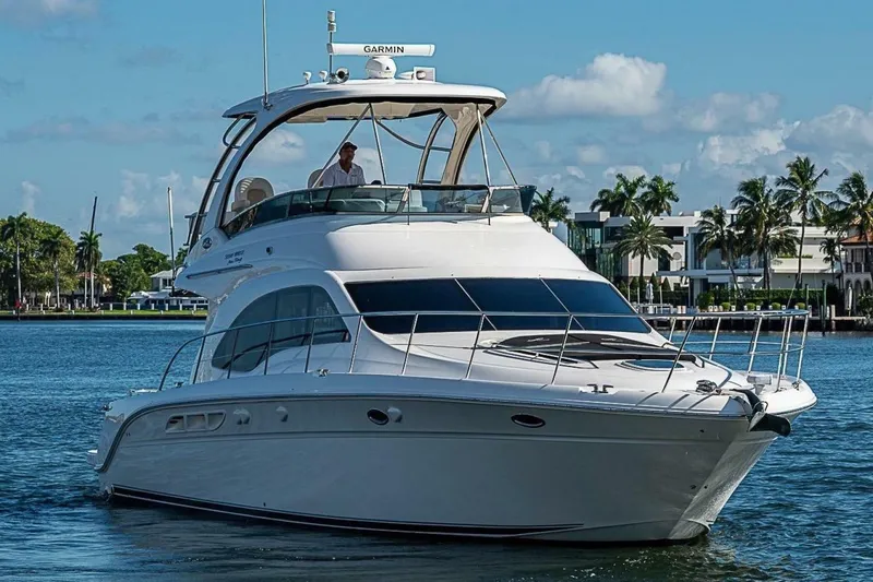 The Image of Sea Ray 520 Sedan Bridge 2010 - 7236494