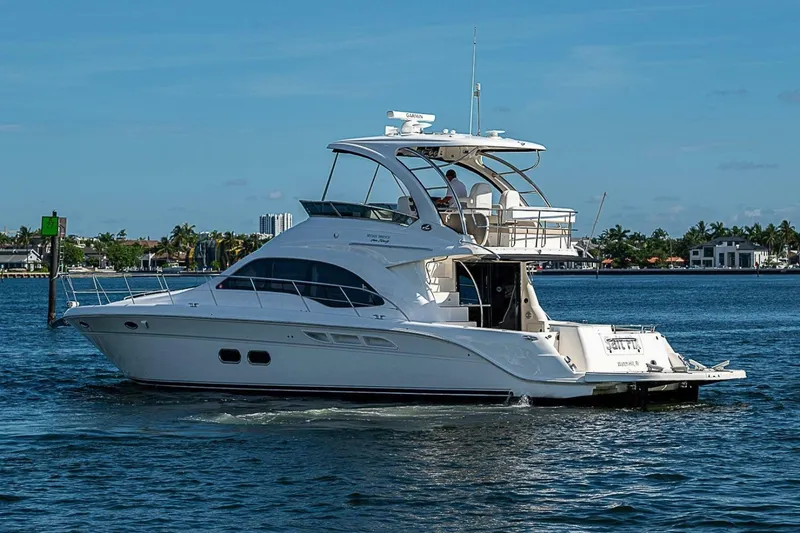 Slide: The Image of Sea Ray 520 Sedan Bridge 2010 - 7541130