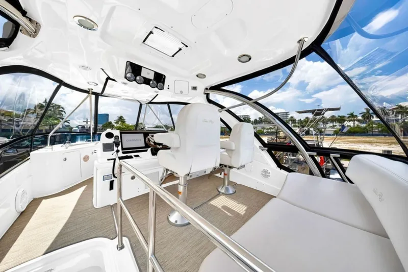 Slide: The Image of Sea Ray 52 Sedan Bridge 2010 - 7748956