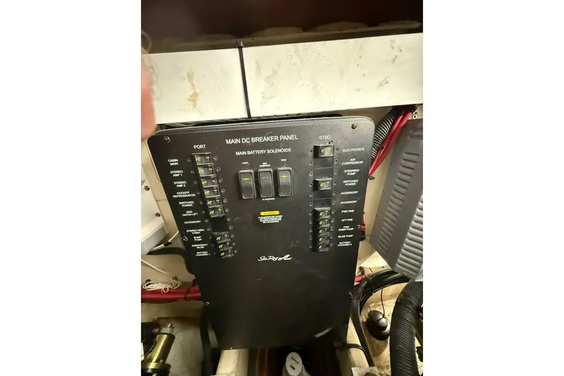 Slide: The Image of Sea Ray Sundancer 350 2009 - 6949899