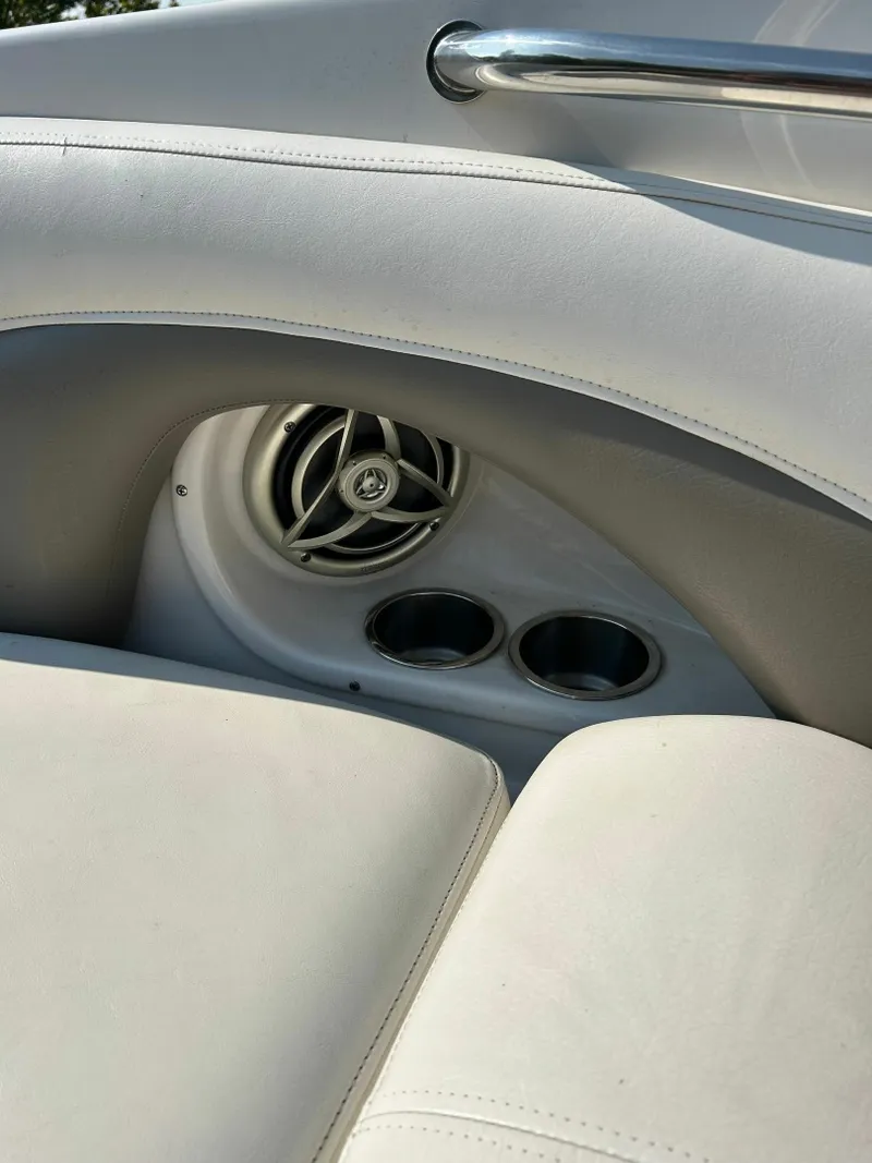 Slide: The Image of Crownline Boats 300 LS 2008 - 6950145