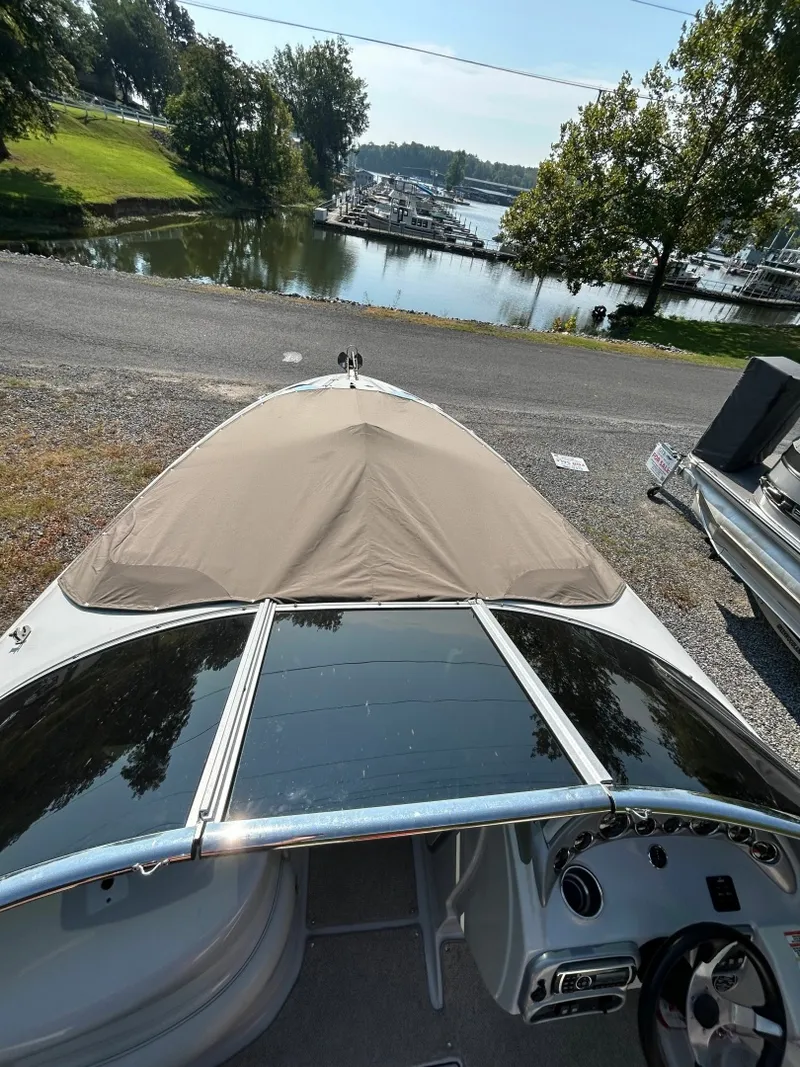 Slide: The Image of Crownline Boats 300 LS 2008 - 7237183