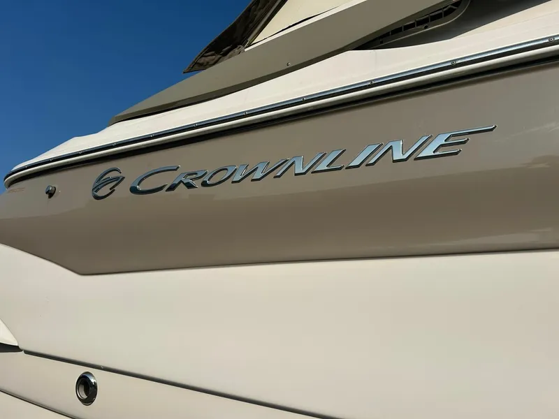 Slide: The Image of Crownline Boats 300 LS 2008 - 6950009
