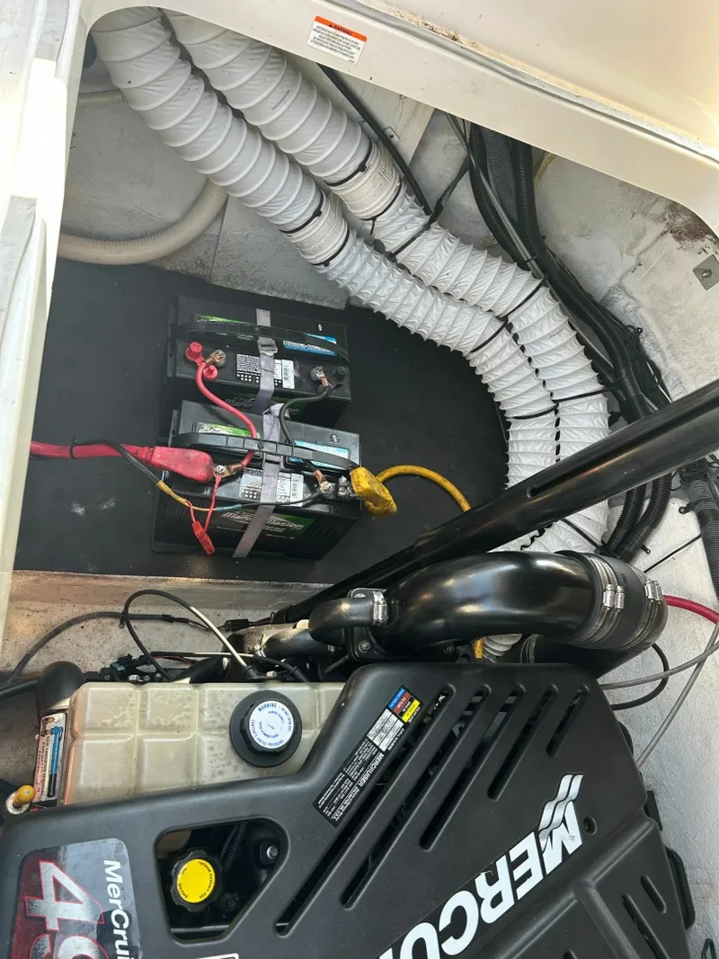 Slide: The Image of Crownline Boats 300 LS 2008 - 6950029