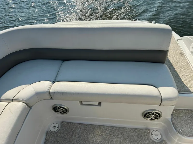 Slide: The Image of Crownline Boats 300 LS 2008 - 6950076