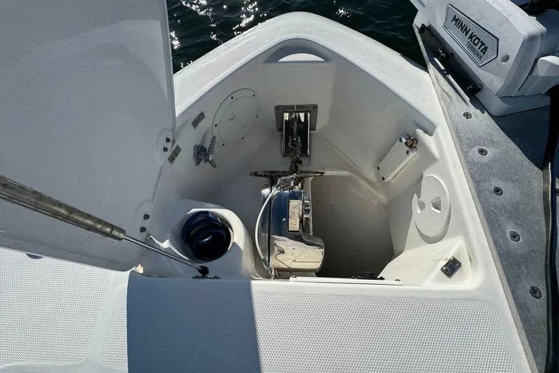 Slide: The Image of Everglades 350 Center Console 2008 - 7237037