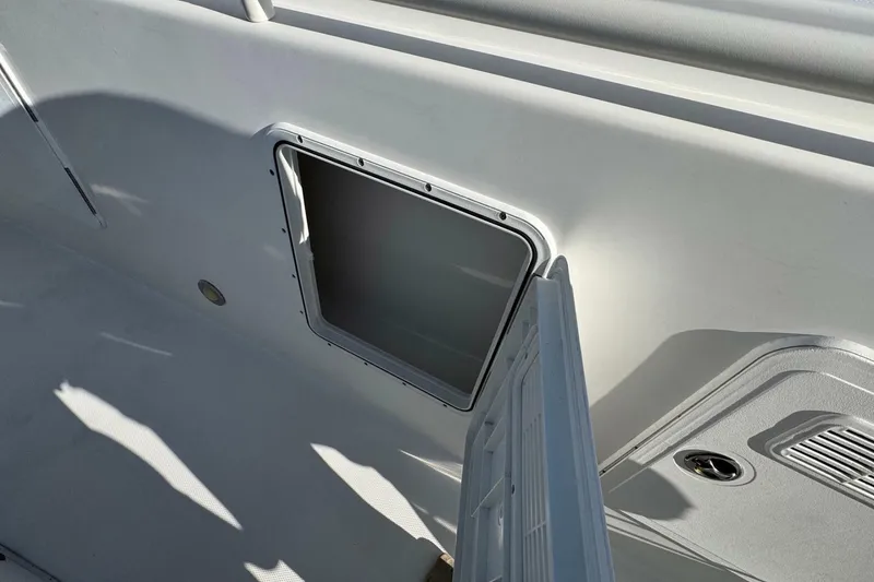 Slide: The Image of Everglades 350 Center Console 2008 - 7237055