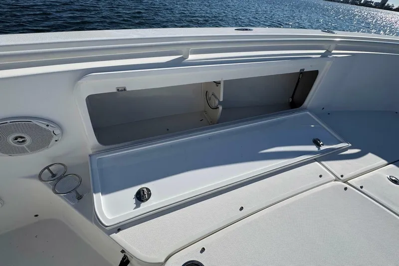 Slide: The Image of Everglades 350 Center Console 2008 - 7237043