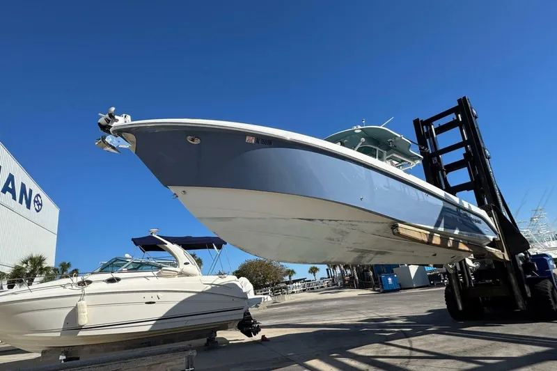 Slide: The Image of Everglades 350 Center Console 2008 - 7536152