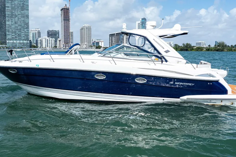 Slide: The Image of Monterey 400 Sport Yacht 2008 - 7151963