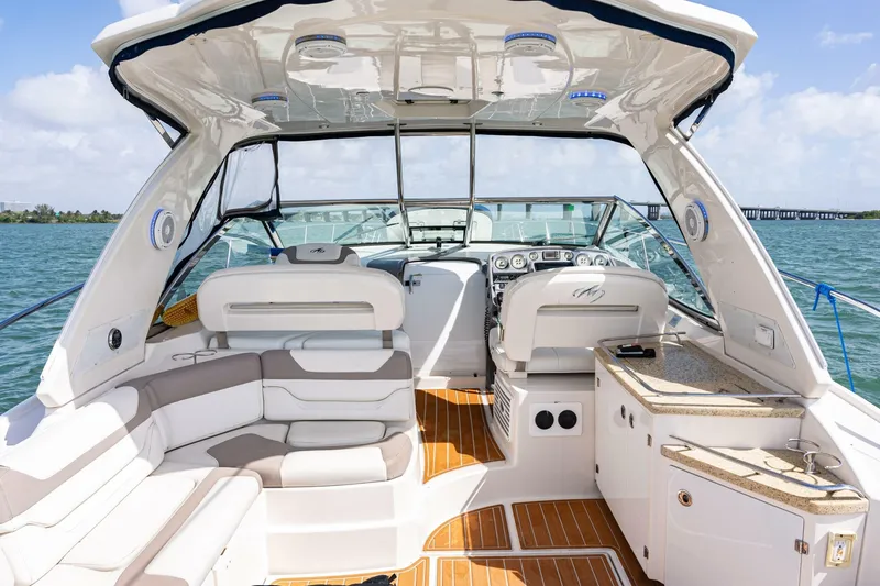 Slide: The Image of Monterey 400 Sport Yacht 2008 - 7152086