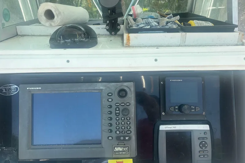 Slide: The Image of Regulator Marine 26 Forward Seating 2008 - 6950289