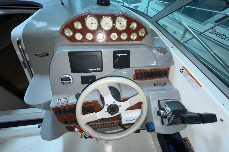 Slide: The Image of Bayliner 325 2007 - 7237605