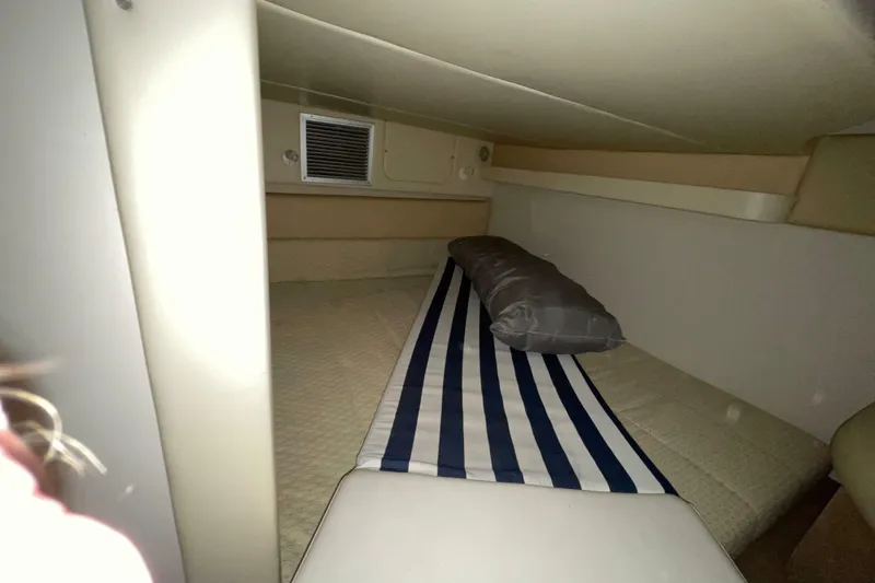 Slide: The Image of Bayliner 325 2007 - 6950533
