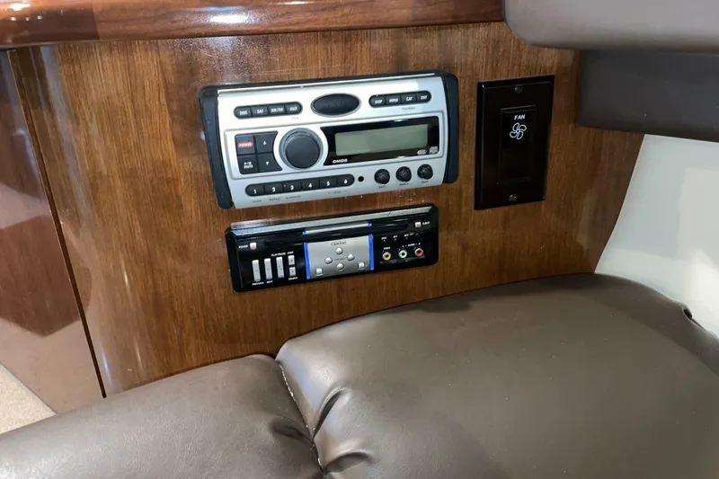 Slide: The Image of Carver Yachts 360 Mariner 2007 - 7536567