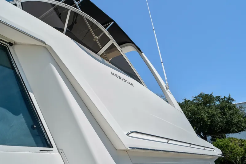 Slide: The Image of Meridian 490 Pilothouse 2007 - 7238126