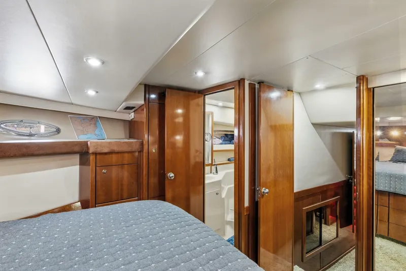 Slide: The Image of Meridian 490 Pilothouse 2007 - 6950786