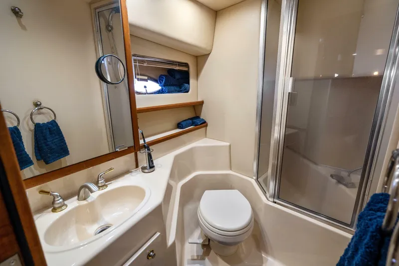 Slide: The Image of Meridian 490 Pilothouse 2007 - 7238014
