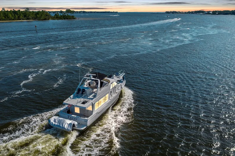 Slide: The Image of Meridian 490 Pilothouse 2007 - 6950648
