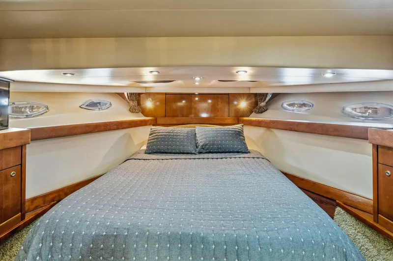 Slide: The Image of Meridian 490 Pilothouse 2007 - 6950765