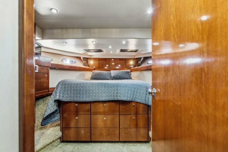 Slide: The Image of Meridian 490 Pilothouse 2007 - 7237965