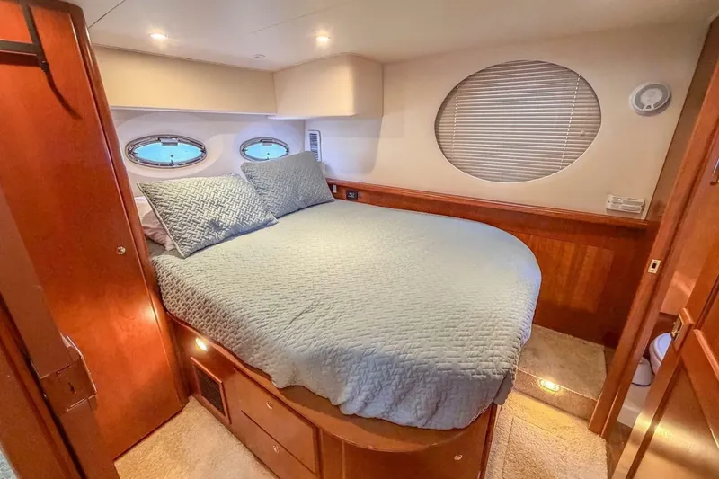 Slide: The Image of Silverton 35 Motor Yacht 2007 - 6950836