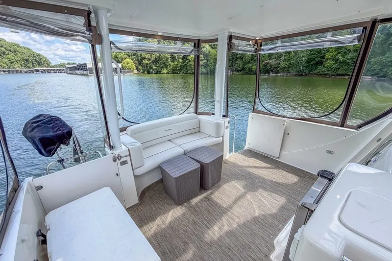 Slide: The Image of Silverton 35 Motor Yacht 2007 - 6950806