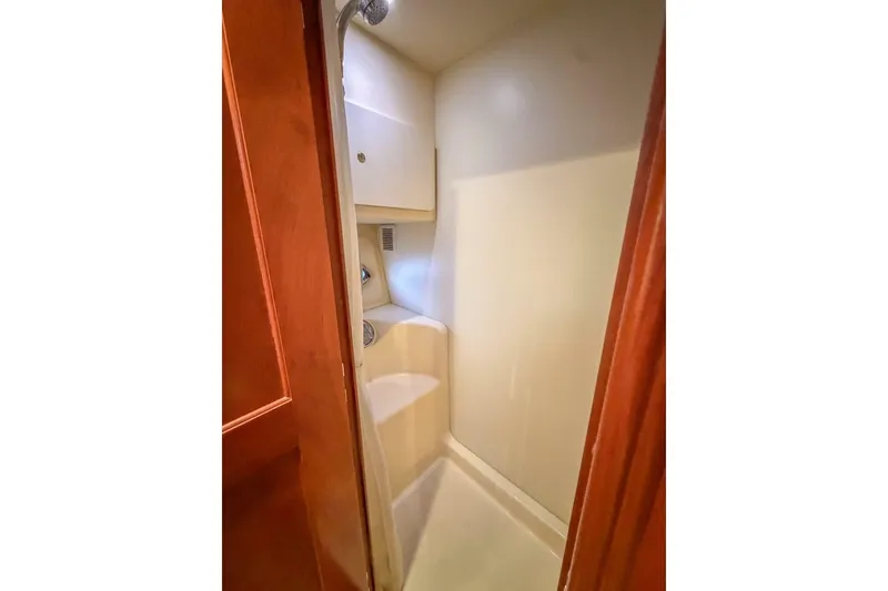Slide: The Image of Silverton 35 Motor Yacht 2007 - 6950818