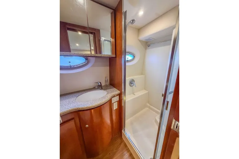 Slide: The Image of Silverton 35 Motor Yacht 2007 - 6950841