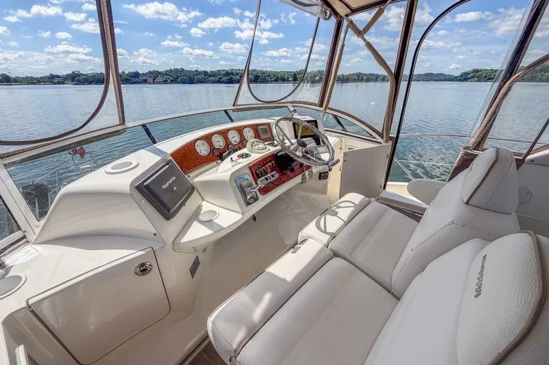 Slide: The Image of Silverton 35 Motor Yacht 2007 - 6950801