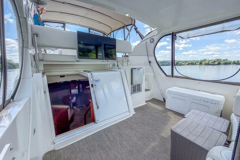 Slide: The Image of Silverton 35 Motor Yacht 2007 - 6950810