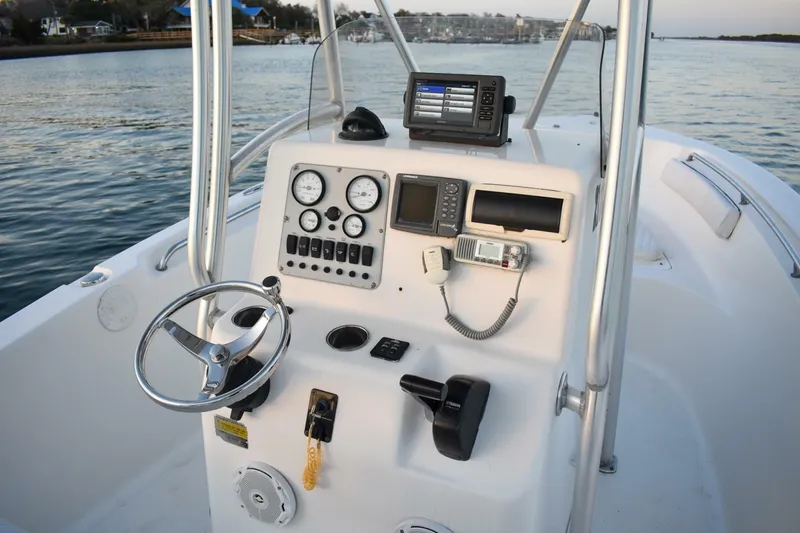 Slide: The Image of Tidewater 216 CC Adventure 2007 - 7391946