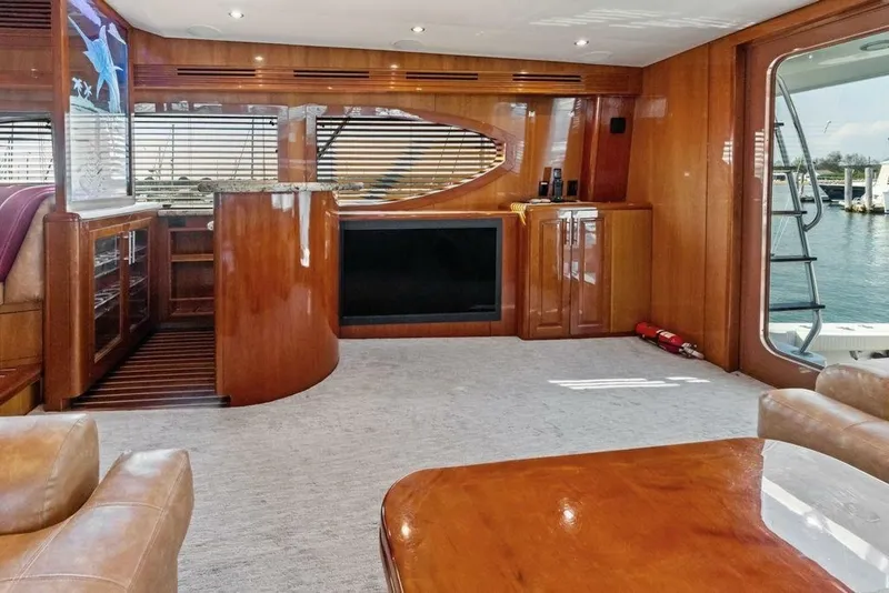 Slide: The Image of Hatteras 68 Convertible 2006 - 6952828