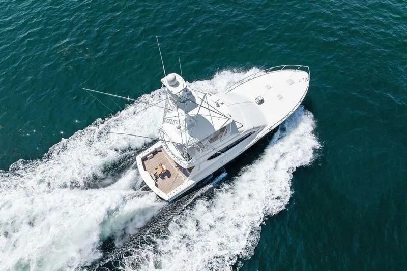 Slide: The Image of Hatteras 68 Convertible 2006 - 6952556