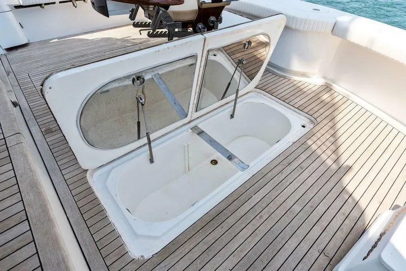 Slide: The Image of Hatteras 68 Convertible 2006 - 6952678