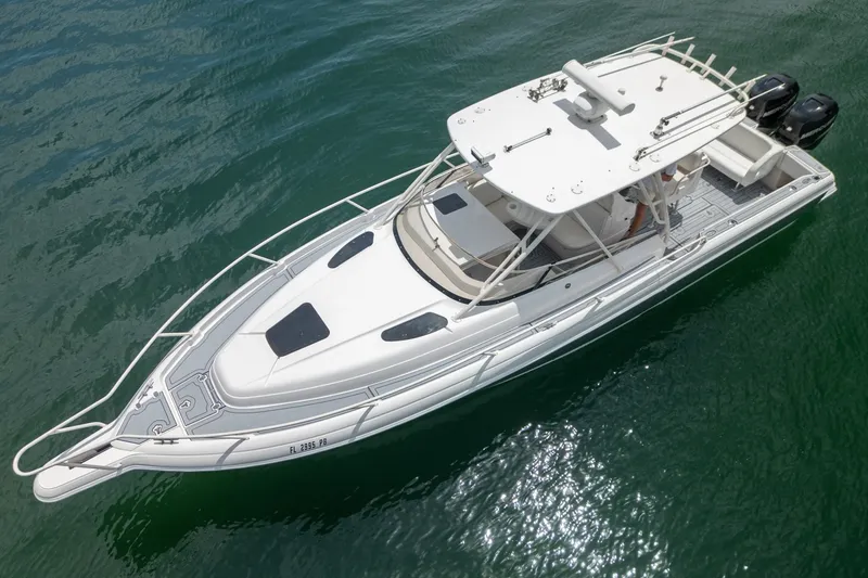 Slide: The Image of Intrepid 348 Walkaround 2006 - 6953286