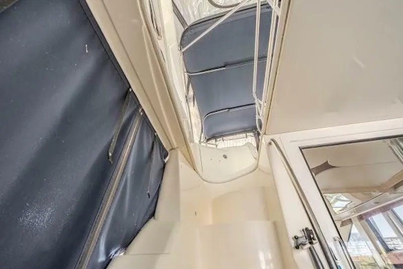 Slide: The Image of Meridian 341 Sedan 2006 - 6987173