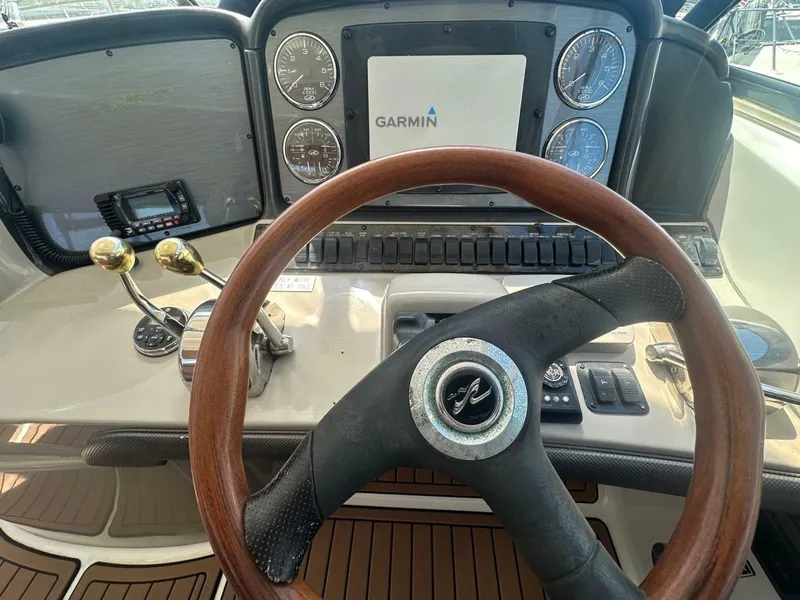 Slide: The Image of Sea Ray 380 Sundancer 2006 - 6953519
