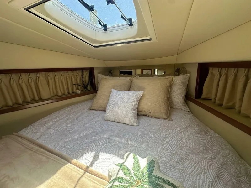 Slide: The Image of Sea Ray 380 Sundancer 2006 - 7238981