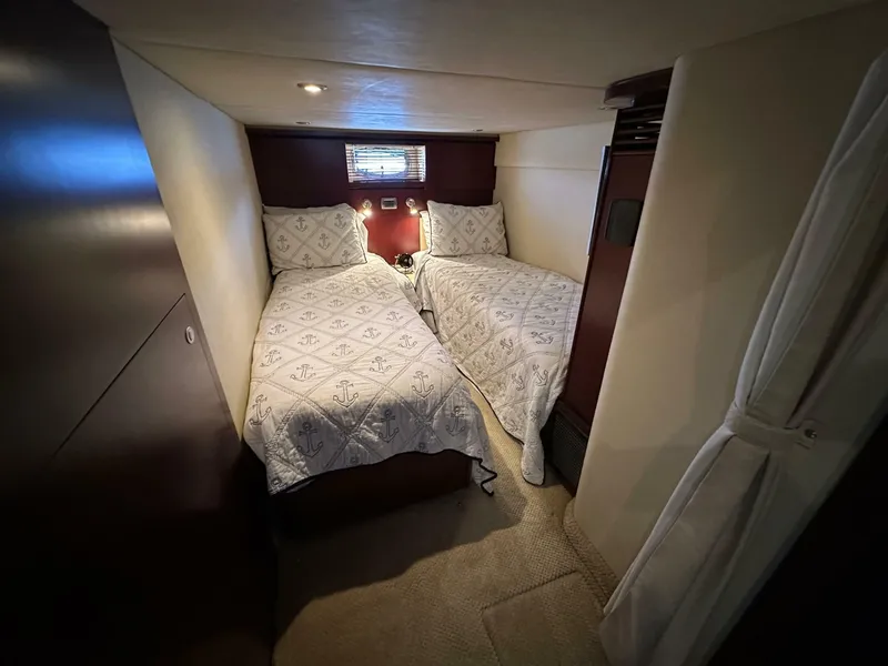 Slide: The Image of Sea Ray 48 Sundancer 2006 - 7239097