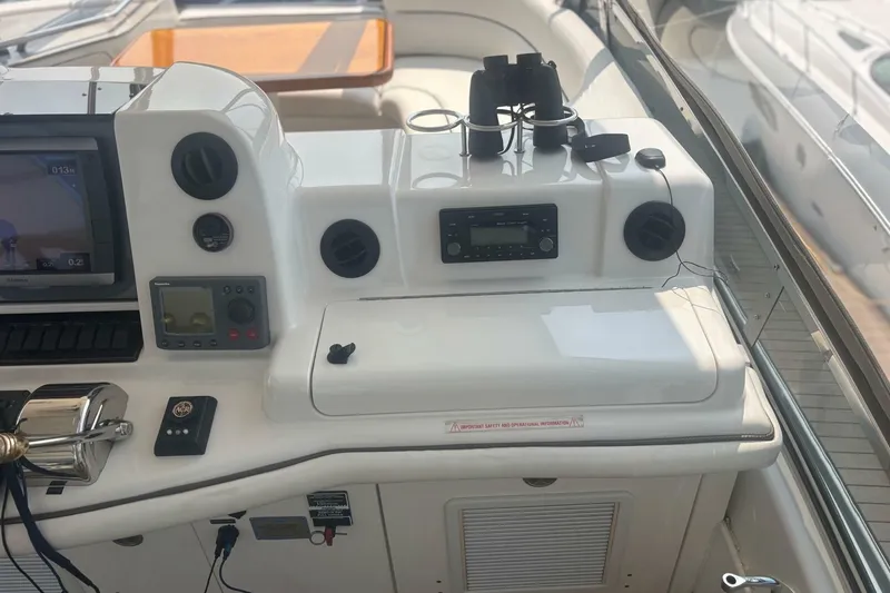 Slide: The Image of Sea Ray 52 Sedan Bridge 2006 - 7239085